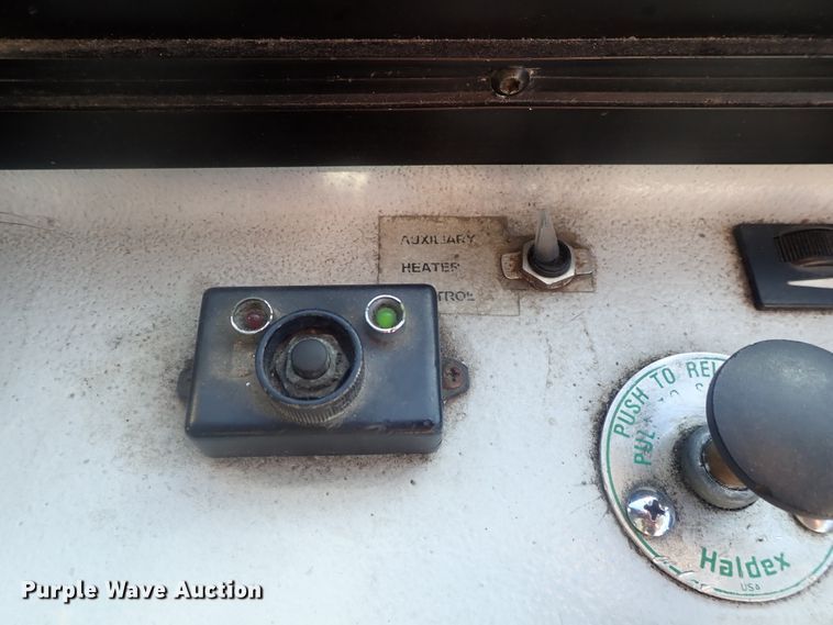 image for item DE0828 2006 Optima LFB-34  coach bus