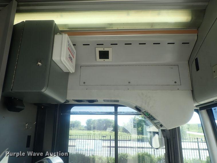 image for item DE0828 2006 Optima LFB-34  coach bus