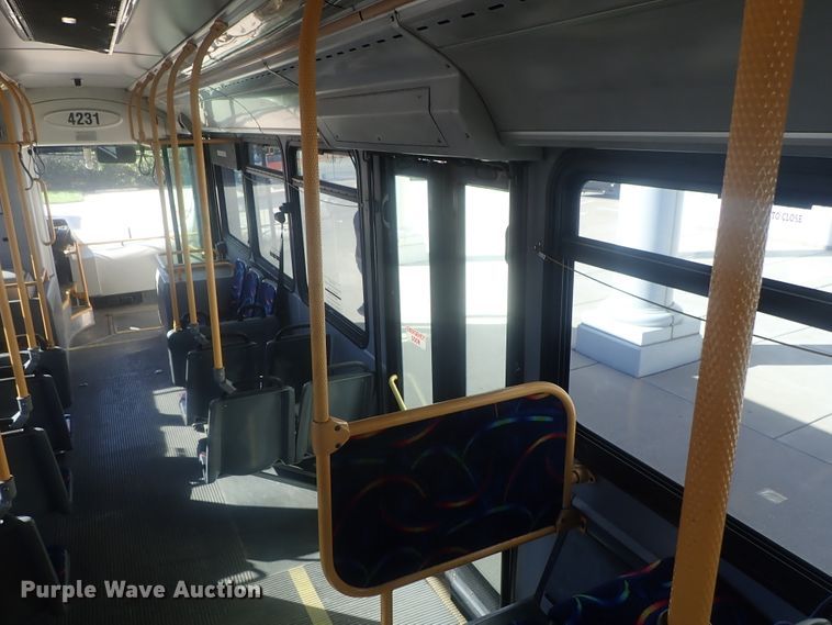 image for item DE0828 2006 Optima LFB-34  coach bus