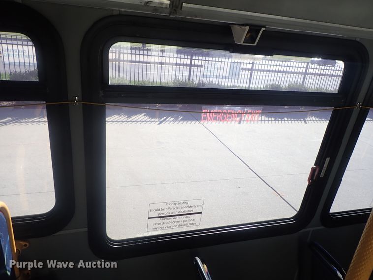 image for item DE0828 2006 Optima LFB-34  coach bus