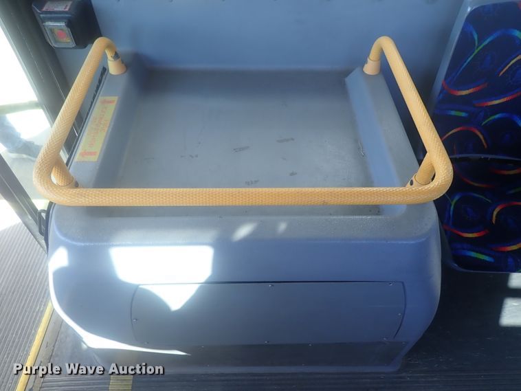 image for item DE0828 2006 Optima LFB-34  coach bus