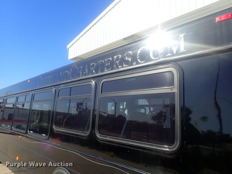 image for item DE0828 2006 Optima LFB-34  coach bus