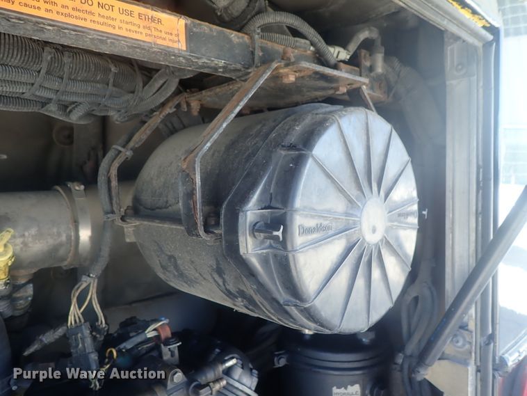 image for item DE0828 2006 Optima LFB-34  coach bus