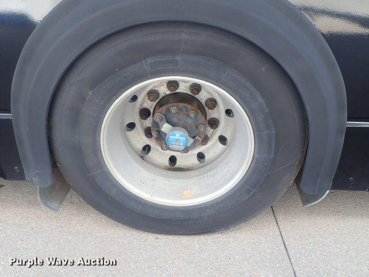 image for item DE0828 2006 Optima LFB-34  coach bus