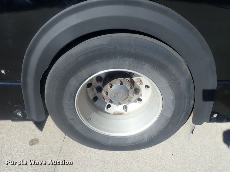 image for item DE0828 2006 Optima LFB-34  coach bus