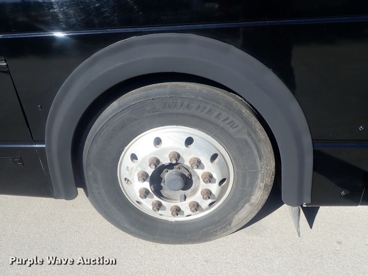 image for item DE0828 2006 Optima LFB-34  coach bus