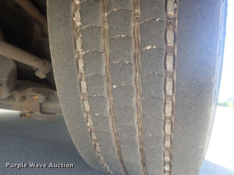 image for item DE0828 2006 Optima LFB-34  coach bus