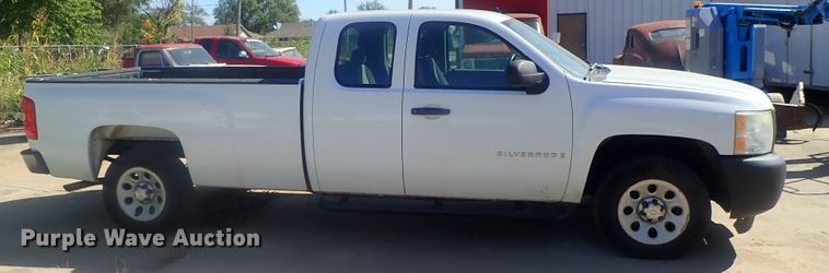 image for item DE0838 2009 Chevrolet Silverado 1500  Ext. Cab pickup truck