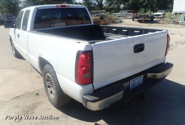 image for item DE0839 2006 Chevrolet Silverado 1500  Ext. Cab pickup truck