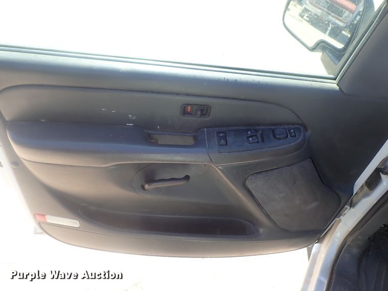 image for item DE0839 2006 Chevrolet Silverado 1500  Ext. Cab pickup truck