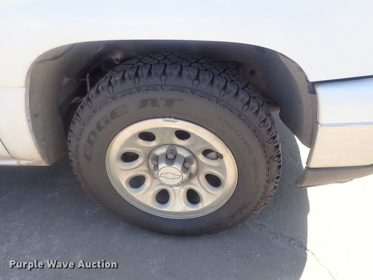 image for item DE0839 2006 Chevrolet Silverado 1500  Ext. Cab pickup truck