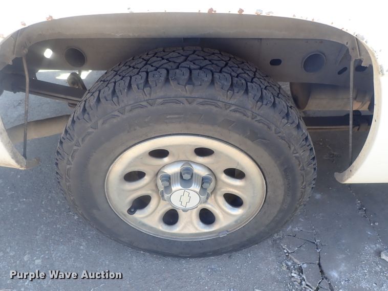 image for item DE0839 2006 Chevrolet Silverado 1500  Ext. Cab pickup truck