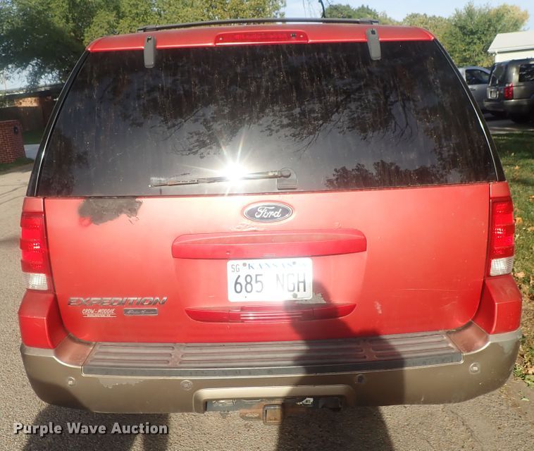 image for item DE0843 2003 Ford Expedition Eddie Bauer  SUV