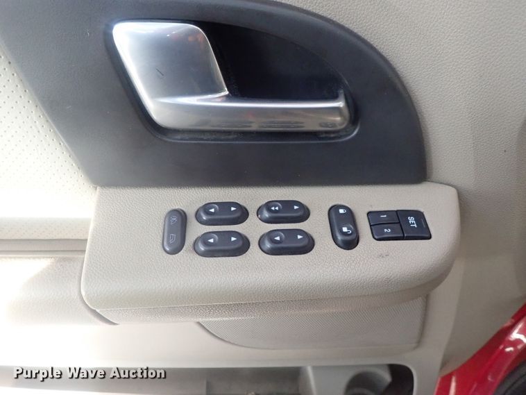 image for item DE0843 2003 Ford Expedition Eddie Bauer  SUV