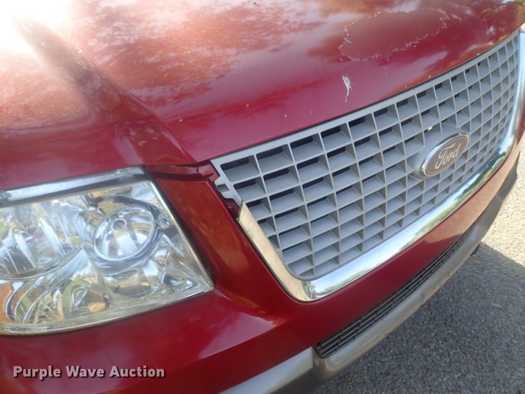 image for item DE0843 2003 Ford Expedition Eddie Bauer  SUV
