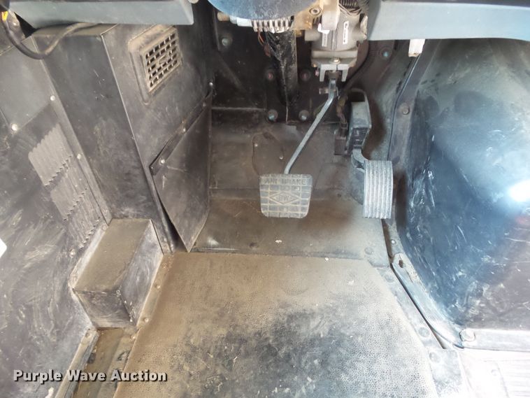 image for item DF0885 2012 International CE  school bus