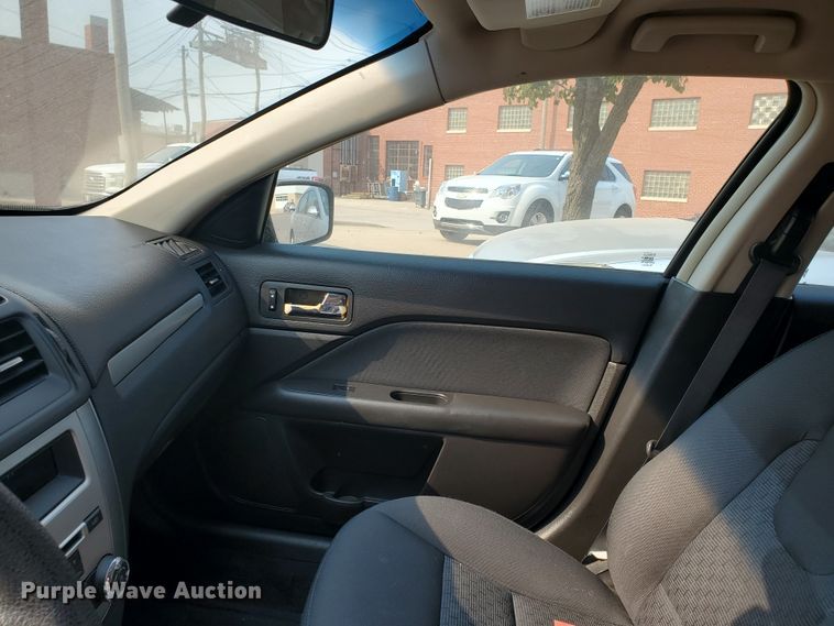 image for item DF5797 2010 Ford Fusion SE