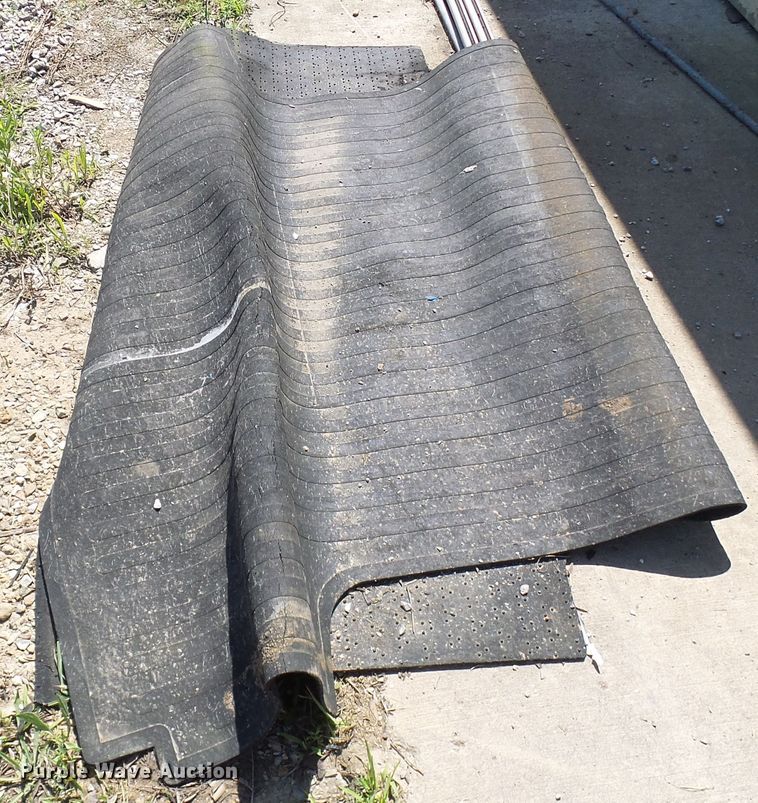 image for item DG1924 Chevrolet Silverado pickup truck bed