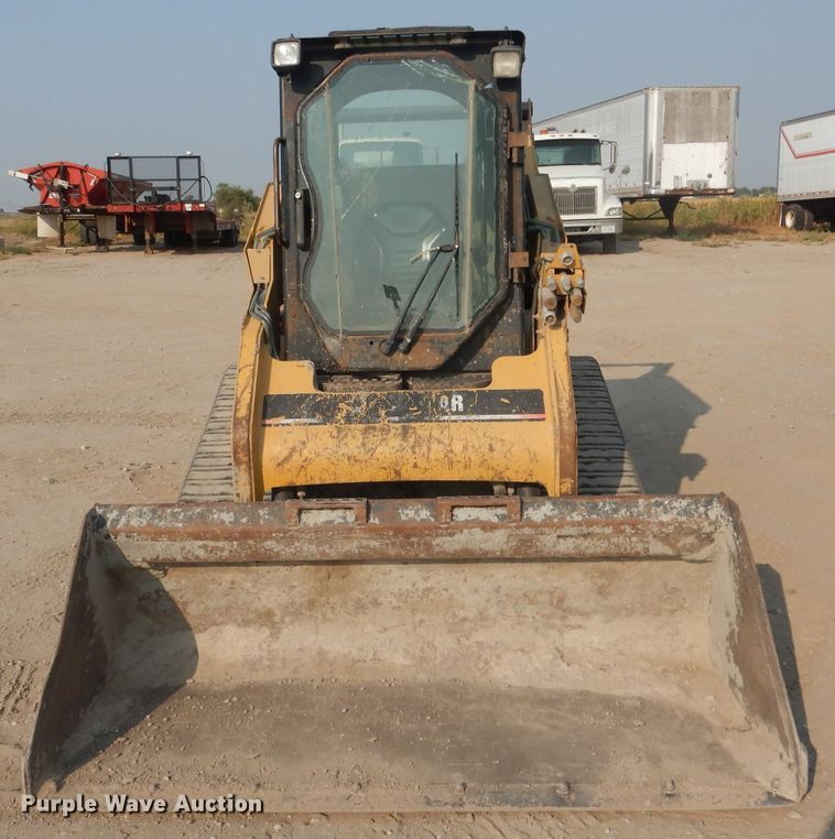 image for item DG4593 2004 Caterpillar 257B  tracked skid steer loader