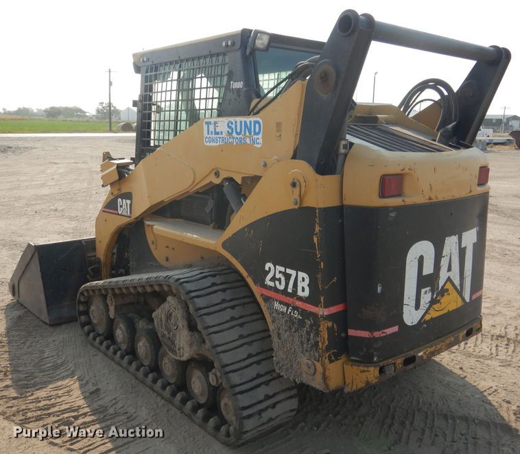 image for item DG4593 2004 Caterpillar 257B  tracked skid steer loader