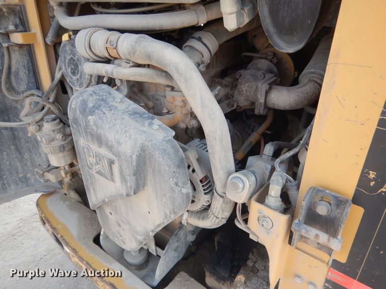 image for item DG4593 2004 Caterpillar 257B  tracked skid steer loader