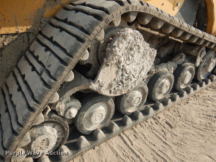 image for item DG4593 2004 Caterpillar 257B  tracked skid steer loader