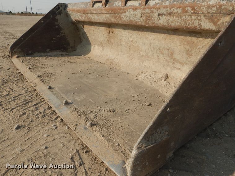 image for item DG4593 2004 Caterpillar 257B  tracked skid steer loader