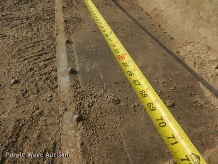 image for item DG4593 2004 Caterpillar 257B  tracked skid steer loader