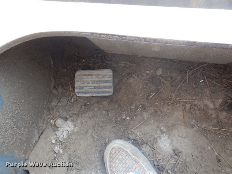 image for item DG4594 Gehl CTL65  tracked skid steer loader