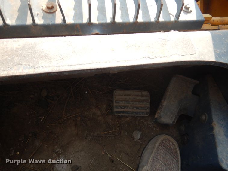 image for item DG4594 Gehl CTL65  tracked skid steer loader