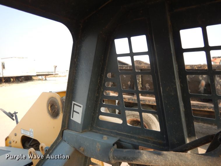 image for item DG4594 Gehl CTL65  tracked skid steer loader