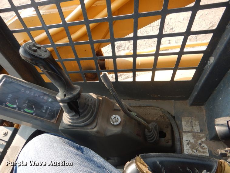 image for item DG4594 Gehl CTL65  tracked skid steer loader