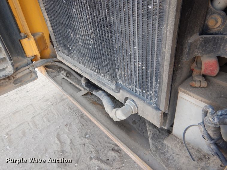 image for item DG4594 Gehl CTL65  tracked skid steer loader