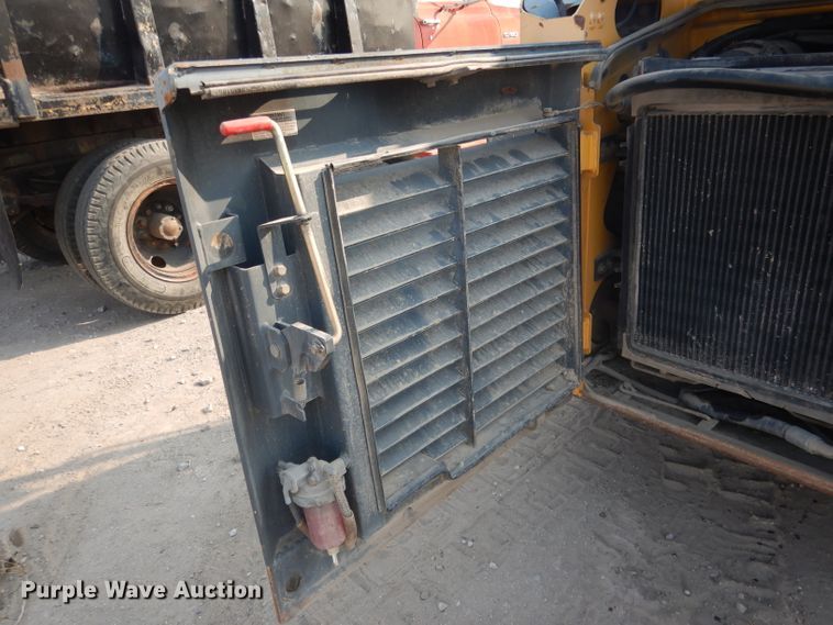 image for item DG4594 Gehl CTL65  tracked skid steer loader