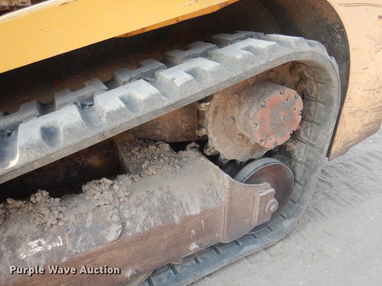 image for item DG4594 Gehl CTL65  tracked skid steer loader