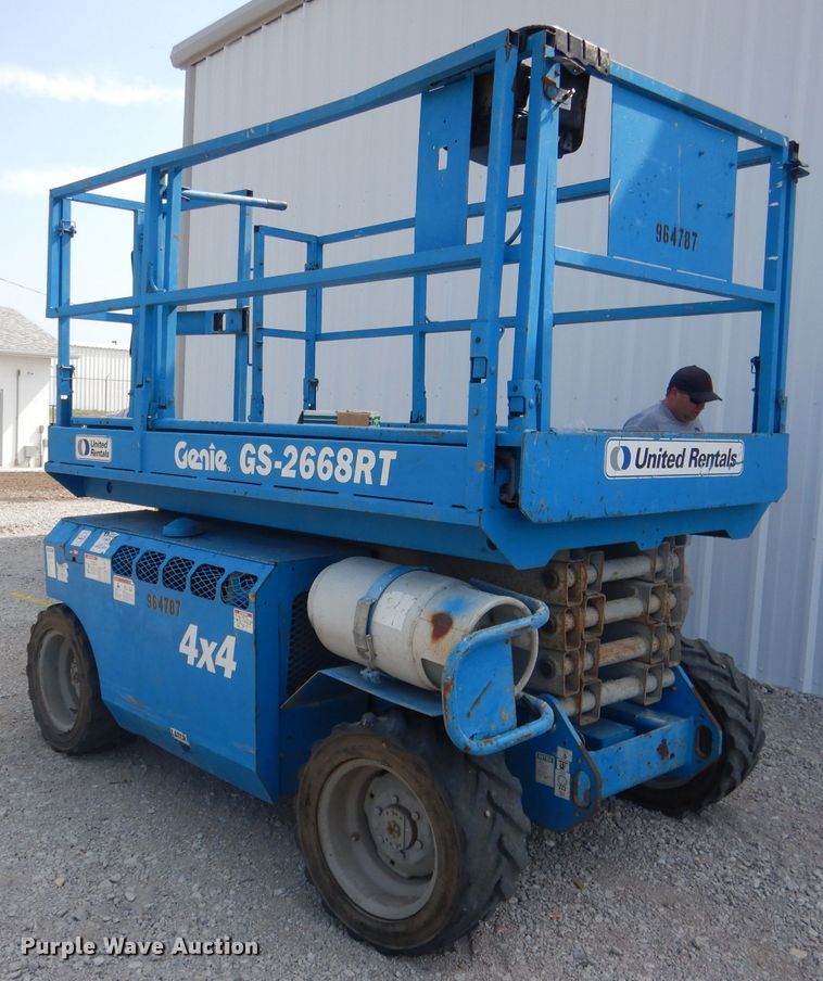 image for item DG4604 2007 Genie GS2668RT  scissor lift