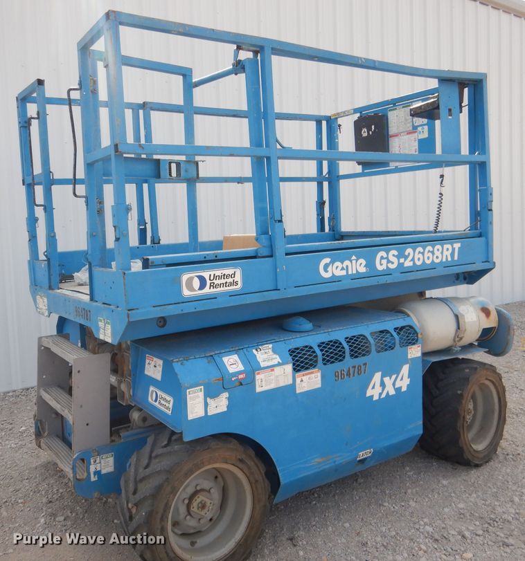 image for item DG4604 2007 Genie GS2668RT  scissor lift