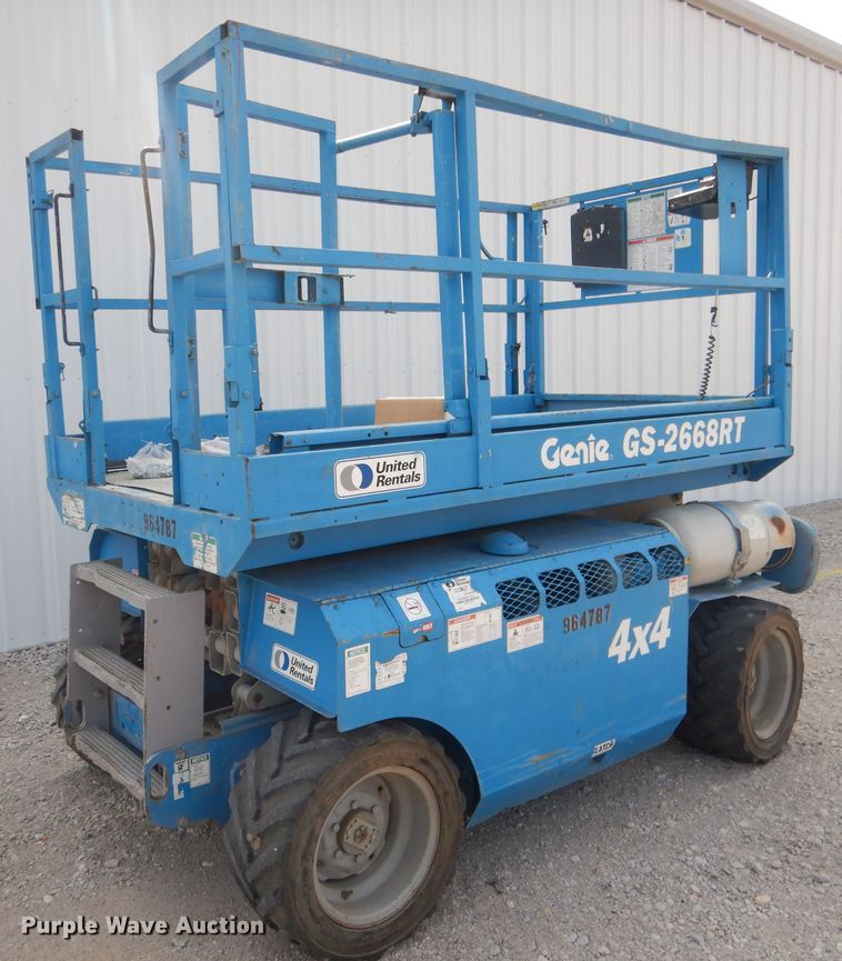 image for item DG4604 2007 Genie GS2668RT  scissor lift