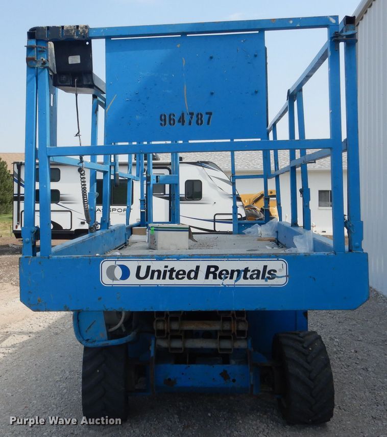 image for item DG4604 2007 Genie GS2668RT  scissor lift
