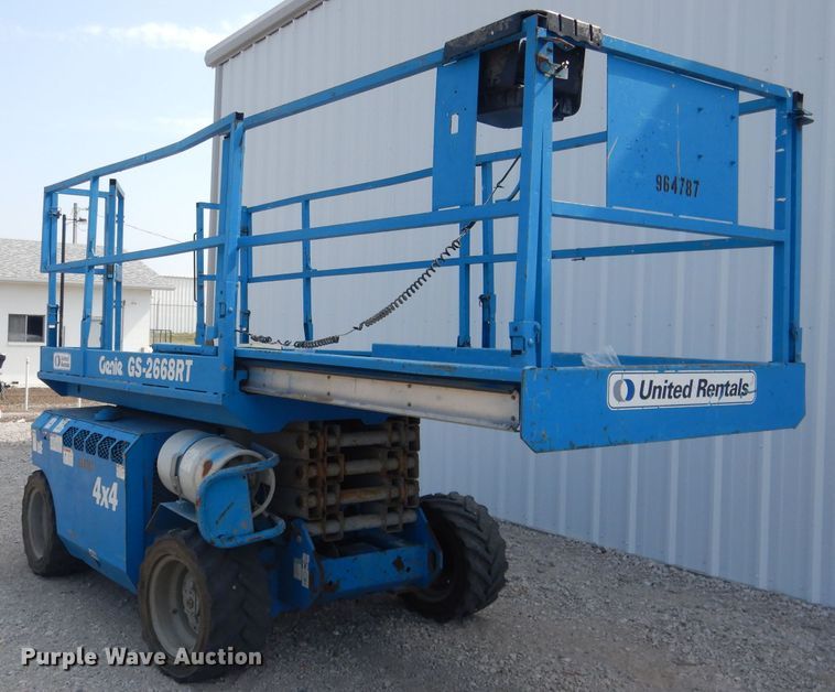 image for item DG4604 2007 Genie GS2668RT  scissor lift