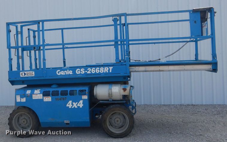 image for item DG4604 2007 Genie GS2668RT  scissor lift