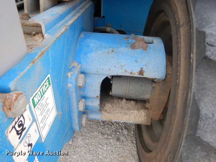 image for item DG4604 2007 Genie GS2668RT  scissor lift