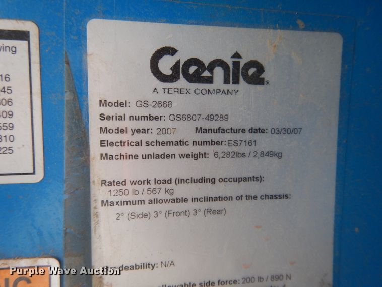 image for item DG4604 2007 Genie GS2668RT  scissor lift
