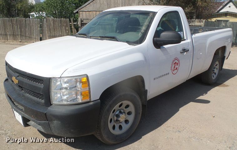 image for item DG8267 2013 Chevrolet Silverado 1500  pickup truck