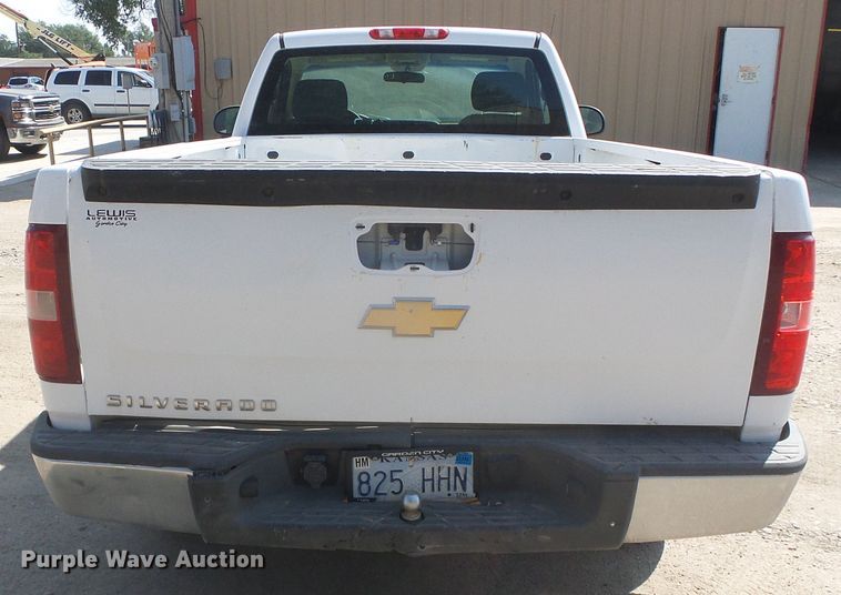 image for item DG8267 2013 Chevrolet Silverado 1500  pickup truck