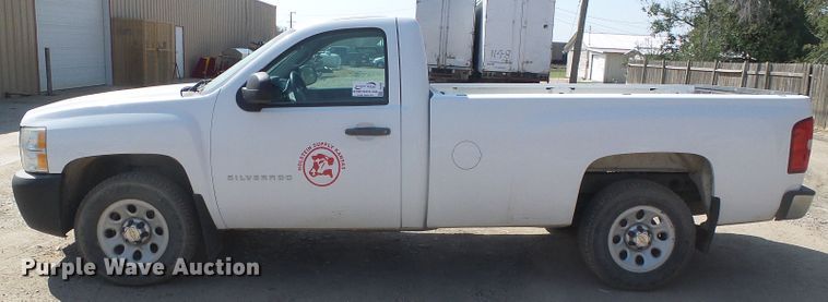 image for item DG8267 2013 Chevrolet Silverado 1500  pickup truck