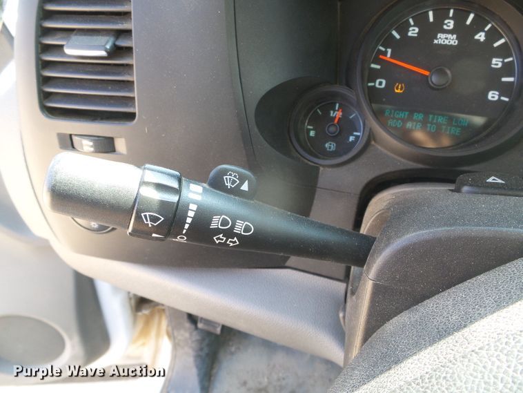 image for item DG8267 2013 Chevrolet Silverado 1500  pickup truck