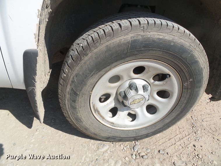 image for item DG8267 2013 Chevrolet Silverado 1500  pickup truck