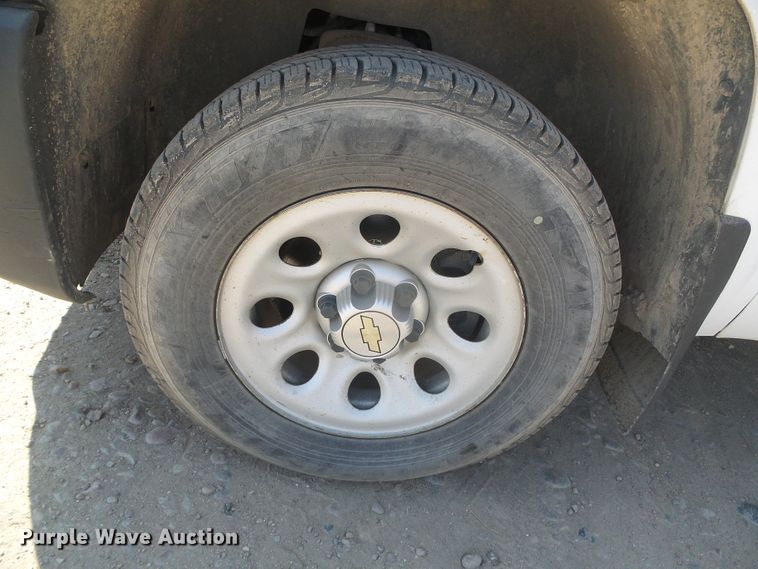 image for item DG8267 2013 Chevrolet Silverado 1500  pickup truck