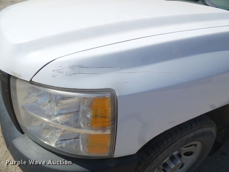 image for item DG8267 2013 Chevrolet Silverado 1500  pickup truck